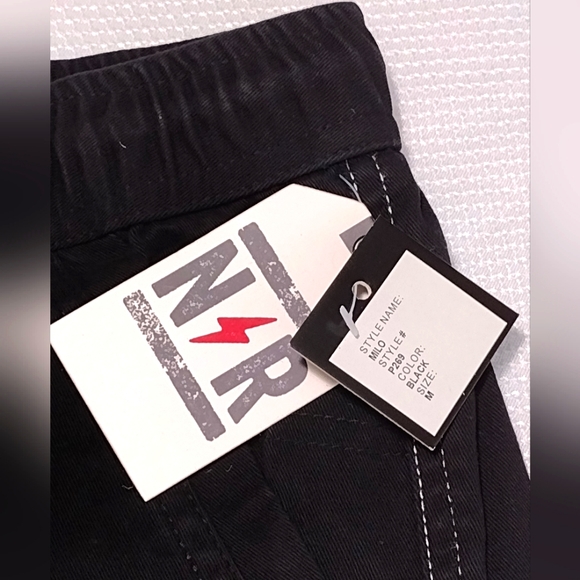 Men's Elastic Waist Shorts - Picture 4 of 4